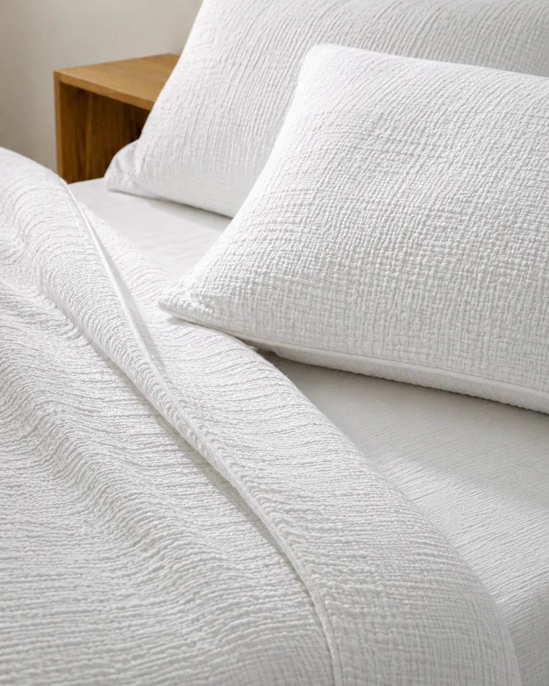 The Boreal Muslin Bed Set – 4-Piece