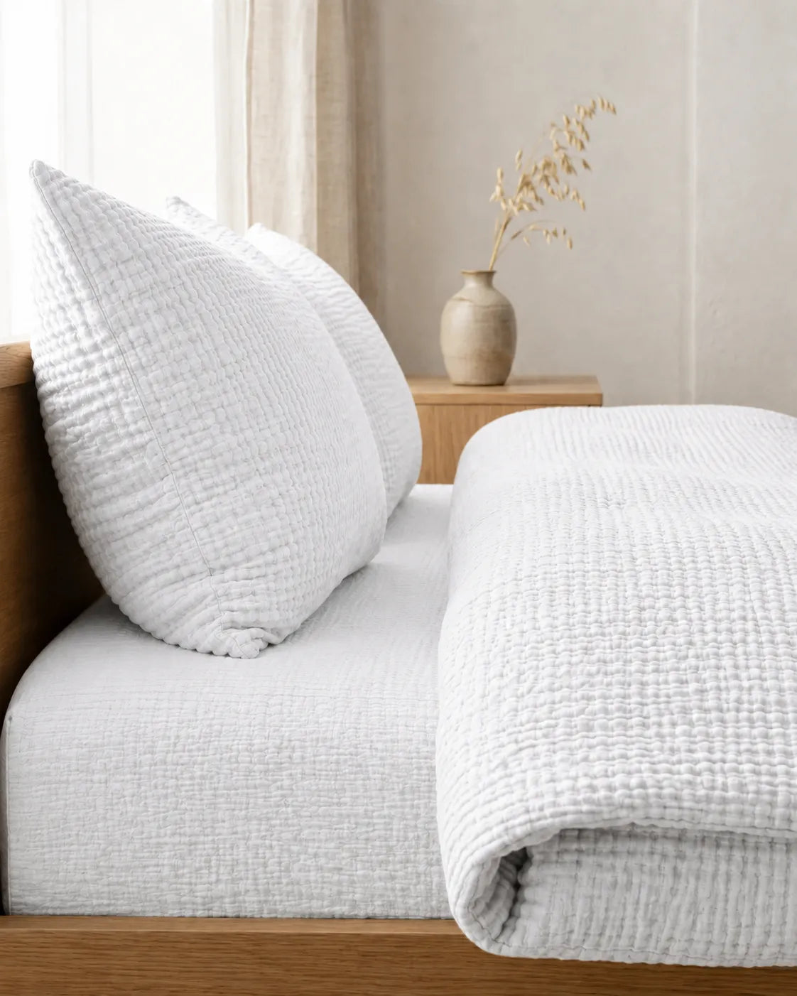 The Boreal Muslin Bed Set – 4-Piece
