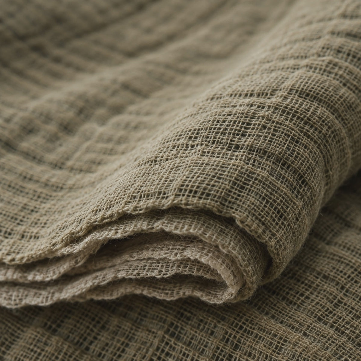Close-up of the layered cotton muslin used for The Boreal All-Season Muslin Bathrobe